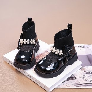 Dječje sock boots – gornji dio od umjetne kože, potplat od TPR, srednja visina potkoljenice, ulošak od umjetne dlake, debelina pojačana