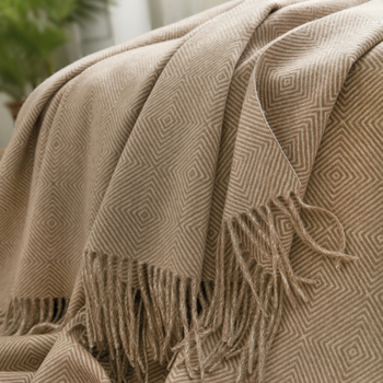 Neck ballet pătură de lână cu carouri geometrice, 100% lână, 800-999 g, pentru toate anotimpurile