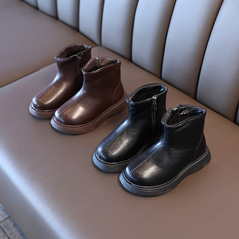 Uniszex gyerek téli csizma PU felsőrésszel, gumírozott talppal, oldalsó cipzár, szintetikus gyapjú talpbetét, csúszásmentes