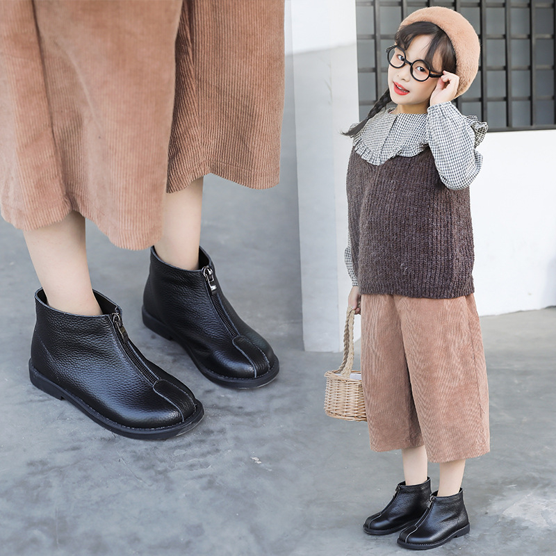 Gyerekeknek való Martin csizma valódi bőrből, fleece béléssel, elől cipzárral, csúszásmentes és kopásálló talppal, őszi–téli szezonra