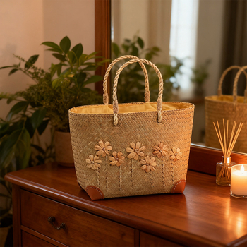 Szalma strand táska utazáshoz, függőleges négyzet alakú forma, cipzáras zseb és dokumentum zseb, nylon bélés