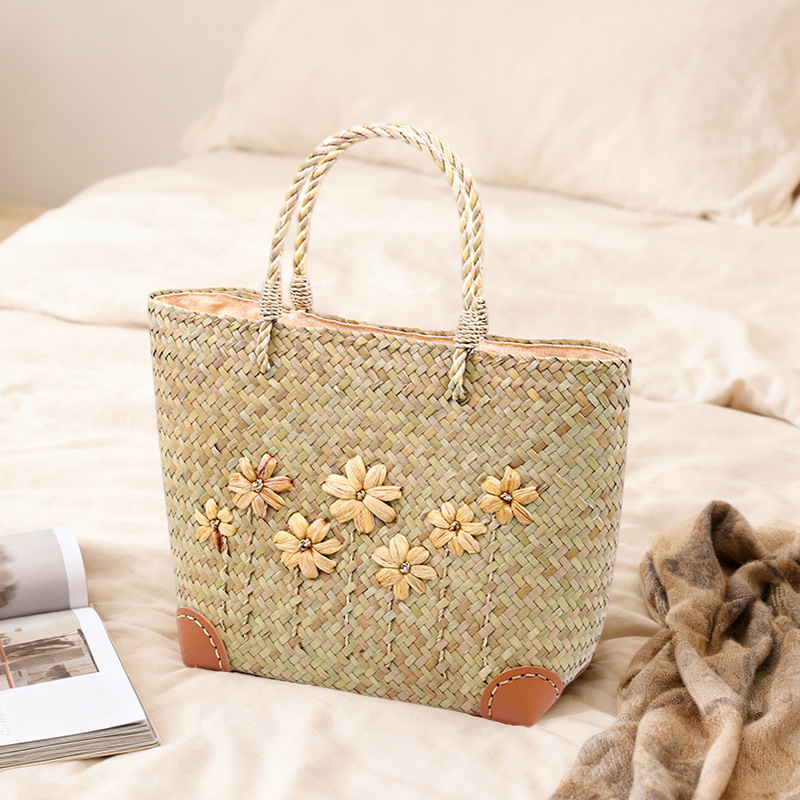 Szalma strand táska utazáshoz, függőleges négyzet alakú forma, cipzáras zseb és dokumentum zseb, nylon bélés