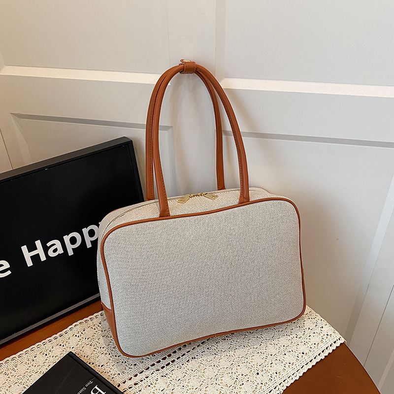 Női szövött tote táska – Szabadidős utazási stílus, Anyag: szalma, Horizontális négyzet alakú, Cipzáras nyitás, Laminált belső zseb cipzárral