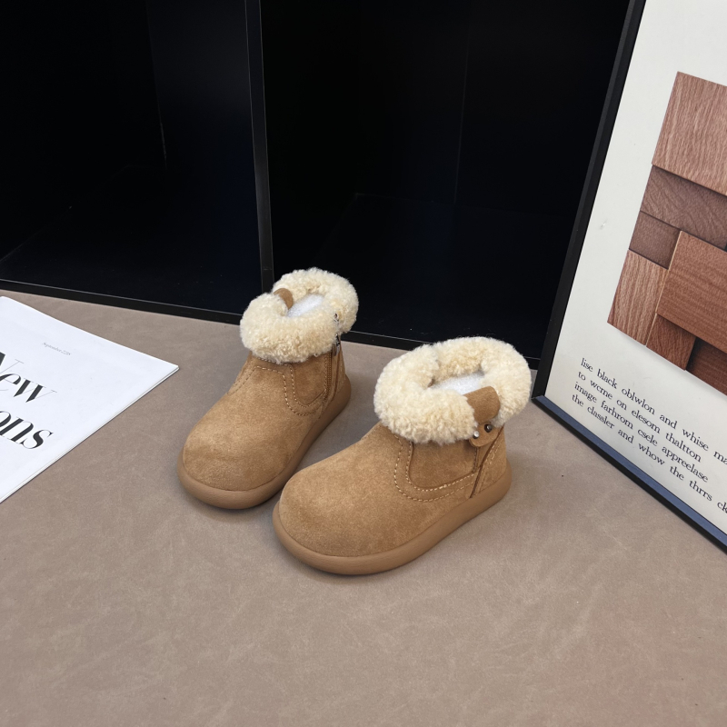 Lányok téli martens csizma nubuk velúrból, oldalsó cipzár, vastag melegtartó bélés, alacsony szár, gumírozott talp