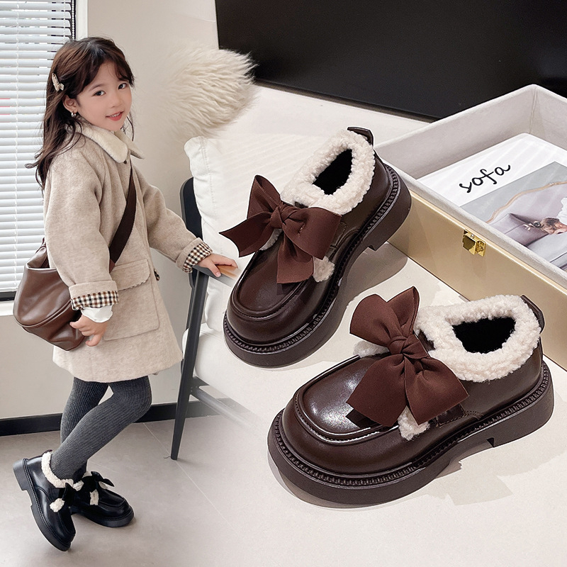 Lányoknak koreai stílusú műbőr csizma fleece béléssel, Velcro-zár, vastag gumitalp