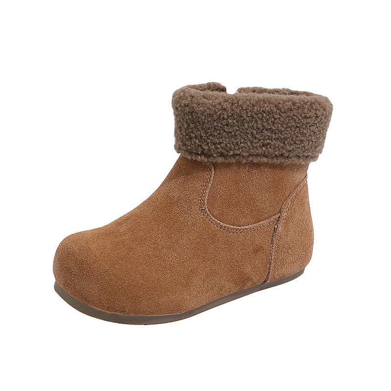 Gyerekeknek szóló téli divatos csizma 2025: nubuk bőr felsőrész, műszőrme bélés, gumírozott talp, középmagas szár, téli modell 2025