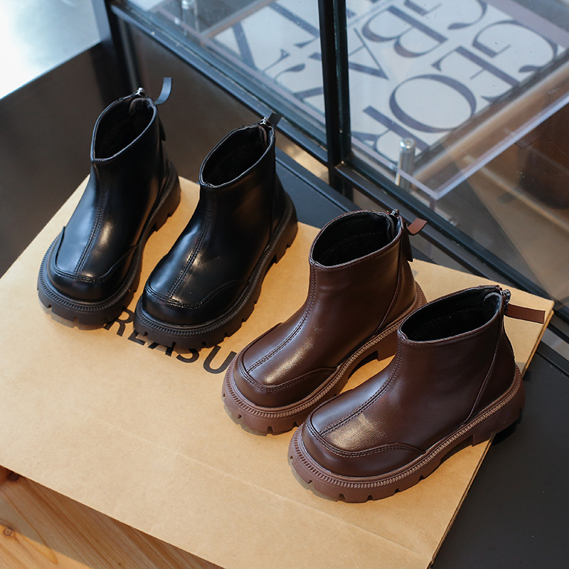 Gyerekeknek Martin csizma, magas szárú, hátul cipzár, műszőrme bélés (4-6 évesek, brit stílus, csúszásmentes gumitalp)