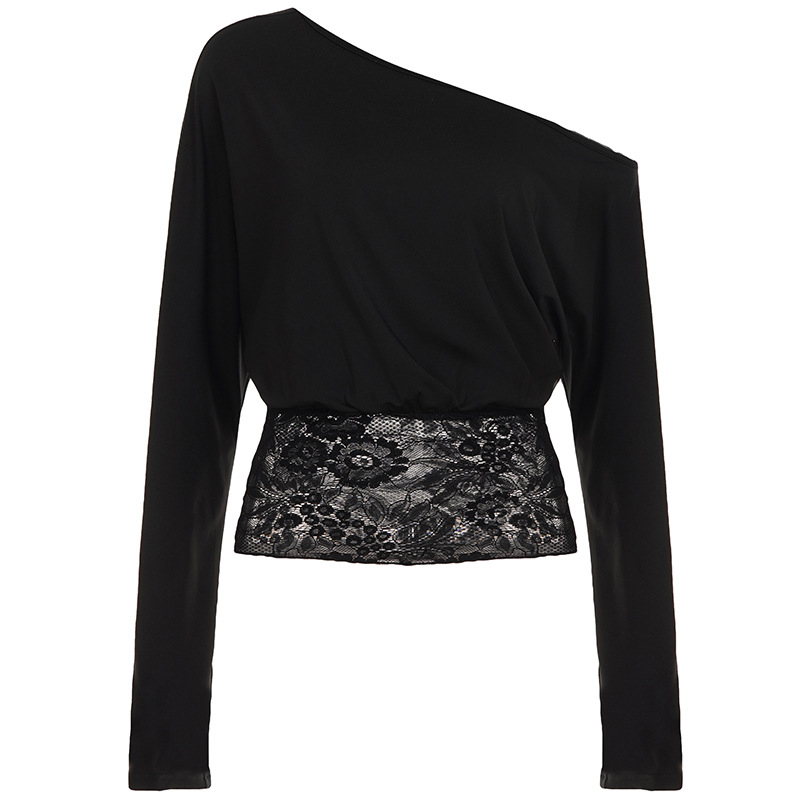 Szabálytalan ferde vállú felső kivágott csipke betéttel, bat-stílusú ujjak, derekat szorító fazon, hosszúujjú