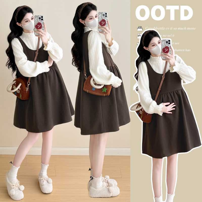 Kismama két részes szett: csipkés fodros felső, lotuslevel gallér, 3/4-es ujj, aszimmetrikus terhes szoknya, téli