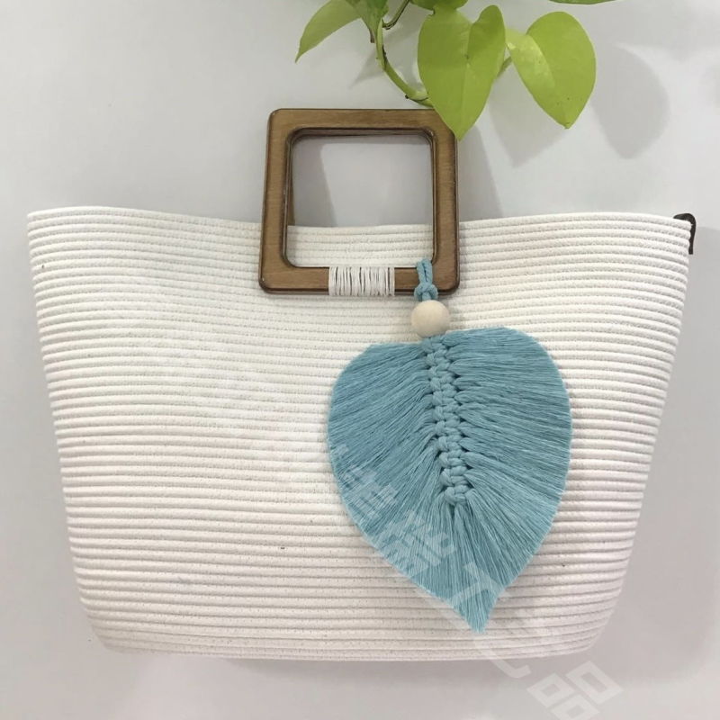 Pamutból készült kötött tote táska, nyitott felső, téglalap alakú, fiatalos campus stílus, belső cipzáras zseb