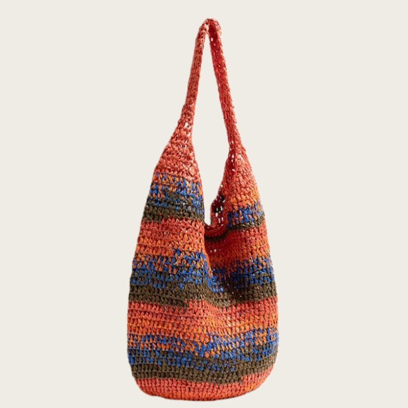 Tote vrećica u ulicnom stilu, materijal papir, oblik vertikalno kvadratni, otvor na vrhu, džep za telefon