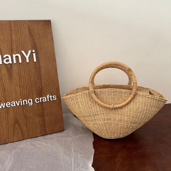 Tote torba od slame sa zatvaračem, platnena podstava, ovalni oblik, unutarnji džep za telefon