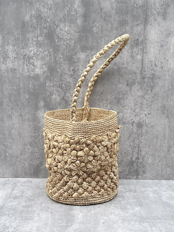 Torba bucket od rafije, ručno pletena, s jednom naramenicom, bez podloge, za opuštena putovanja