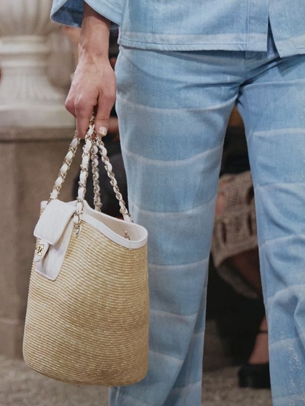 Torba košara od slame s lancem, PU materijal, oblik školjke, zaključavanje, pretinac za telefon i ID karticu