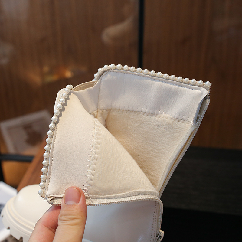 Dječje dječje modne čizme za zimu — gornji dio Ultrafilm koža; podstava od umjetne vune; potplat TPR; stražnji zatvarač; niski cilindrični dio