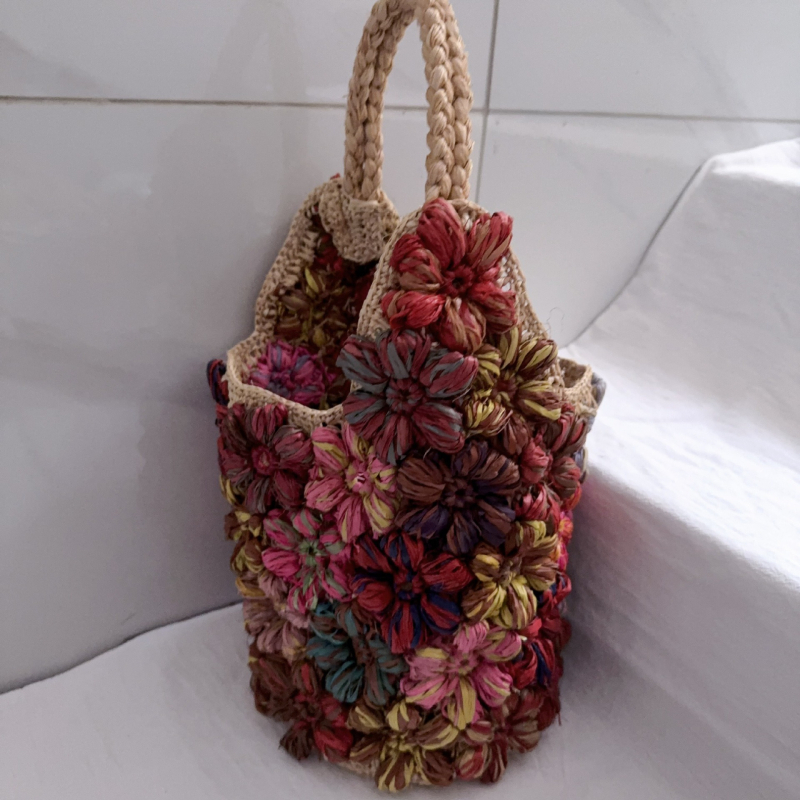 Raffia szalma bucket táska – Raffia anyag, bucket stílus, nyitott tetejű, dupla pánt