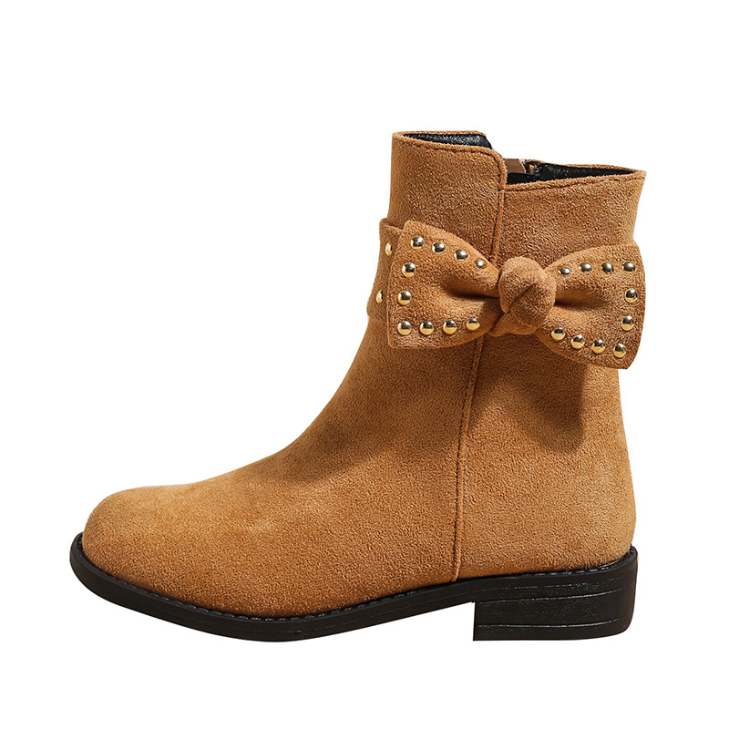 Lányoknak készült divatcsizma mikroszálas bőr felsőrésszel, középmagas szár, oldalsó cipzár, gumírozott talp, csúszásmentes