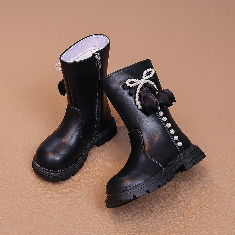 Lányoknak szóló Martin csizma divatos formában: felső rész szintetikus bőr, PU talp, oldalsó cipzár, alacsony szár, csúszásmentes és lélegző; 4–16 évesek számára; tavasz–ősz–tél