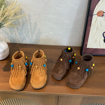 Dječje čizme s resicama, gornji dio od sintetičkog vlakna, gumeni potplat, stražnji zatvarač, srednja visina čizme