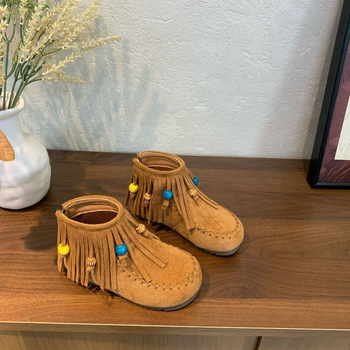 Dječje čizme s resicama, gornji dio od sintetičkog vlakna, gumeni potplat, stražnji zatvarač, srednja visina čizme