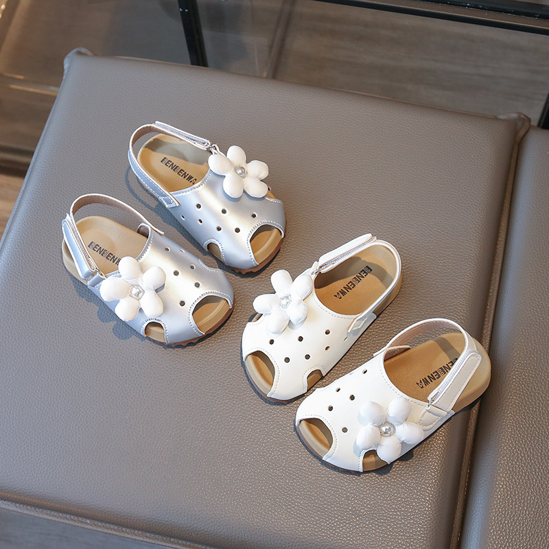 Dječje sandale Birkenstock stil, prozračni perforirani gornji dio sa motivom suncokreta, zatvoren vrh, Velcro kopča, umjetna koža, TPR đon, za uzrast 1–3 i 4–6 godina, ljeto 2025