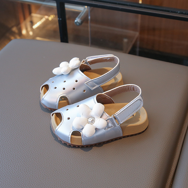 Dječje sandale Birkenstock stil, prozračni perforirani gornji dio sa motivom suncokreta, zatvoren vrh, Velcro kopča, umjetna koža, TPR đon, za uzrast 1–3 i 4–6 godina, ljeto 2025