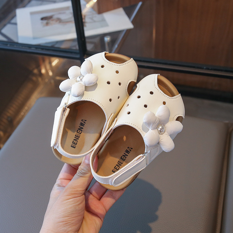 Dječje sandale Birkenstock stil, prozračni perforirani gornji dio sa motivom suncokreta, zatvoren vrh, Velcro kopča, umjetna koža, TPR đon, za uzrast 1–3 i 4–6 godina, ljeto 2025