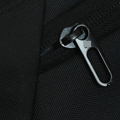 Crossbody torba od najlona, poliesterska podstava, zatvarač, džep za dokumente, unutarnji džep tipa patch