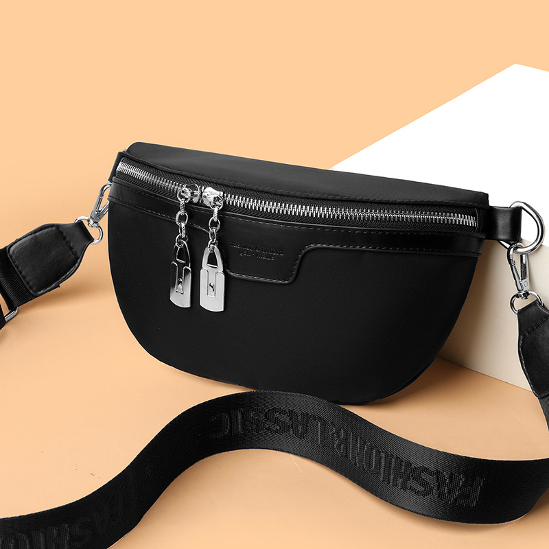 Crossbody torbica u gradskom stilu, srcolikog oblika, Oxford platno, zatvaranje zipom, skriveni džep sa zipom