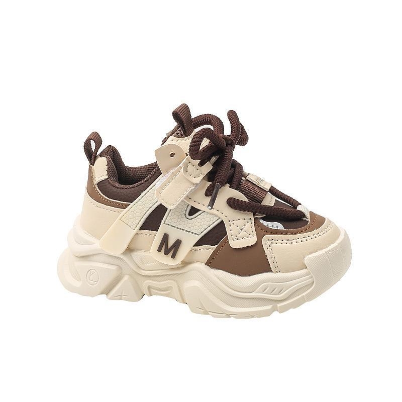 Dječje tenisice u stilu Dad Shoes s gornjim dijelom od sintetičke kože, gumenu potplatu, zatvaračem na Velcro, prozračne i protuklizne