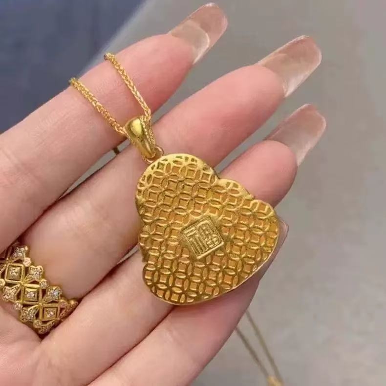 Colier din cupru cu placare reală cu aur — pandantiv geometric în stil chinezesc, lanț Chopard.