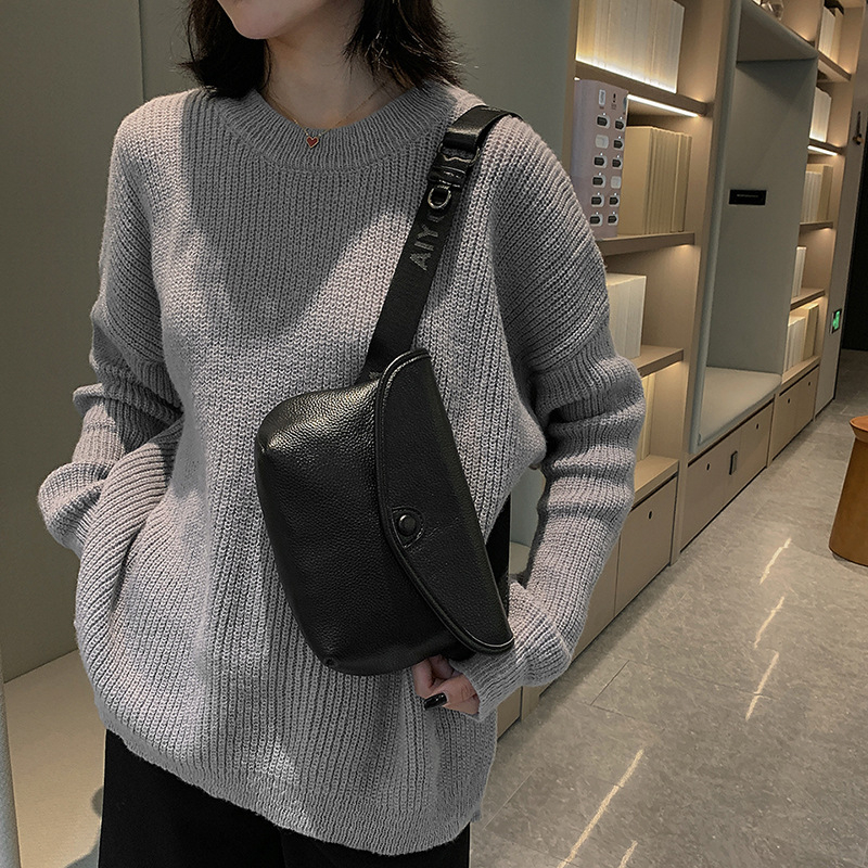 Ženska torbica od prave kože, minimalistički dizajn preko ramena, vrhunska kravlja koža, zatvaranje poklopcem, unutarnji džepovi sa zipom i džep za telefon, trodimenzionalan vanjski oblik