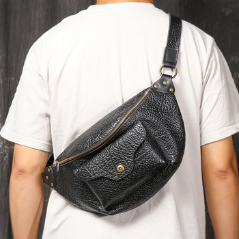 Muška torbica za prsa od prave kože, koža prvog sloja, crossbody, ergonomski dizajn za smanjenje opterećenja, jednobojni uzorak, podstava od poliester-pamuk