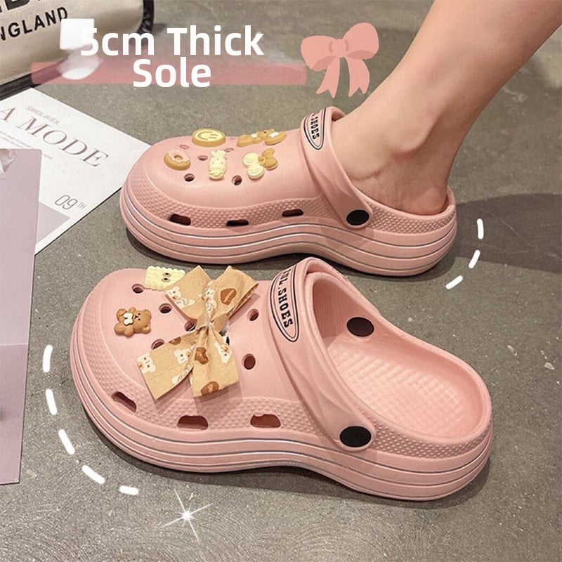 Női EVA perforált szandálok, körülbelül 8 cm vastag talppal, lélegzőek, növelik a magasságot, EVA felsőrész, injektált talp