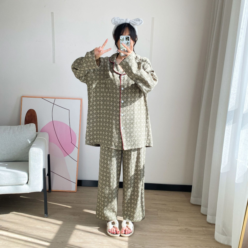 Комплект пижами от чист памук: кардиган с яка, топ с дълги ръкави и панталони; лека, дишаща домашна облекло