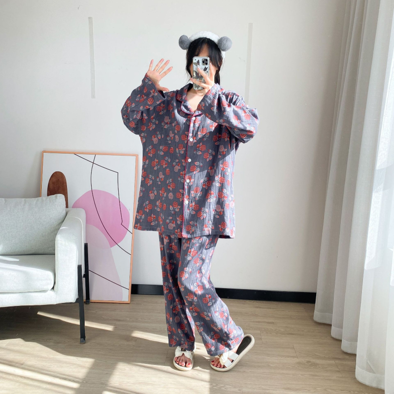 Комплект пижами от чист памук: кардиган с яка, топ с дълги ръкави и панталони; лека, дишаща домашна облекло