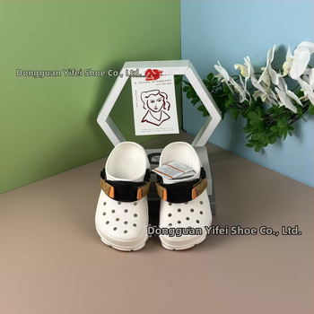 Uniszex EVA szandálok, EVA felső és EVA talp, lélegző, Baotou stílus, 2025 nyár