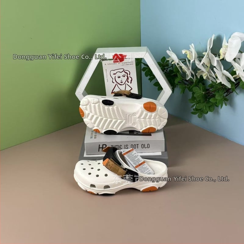 Uniszex EVA szandálok, EVA felső és EVA talp, lélegző, Baotou stílus, 2025 nyár