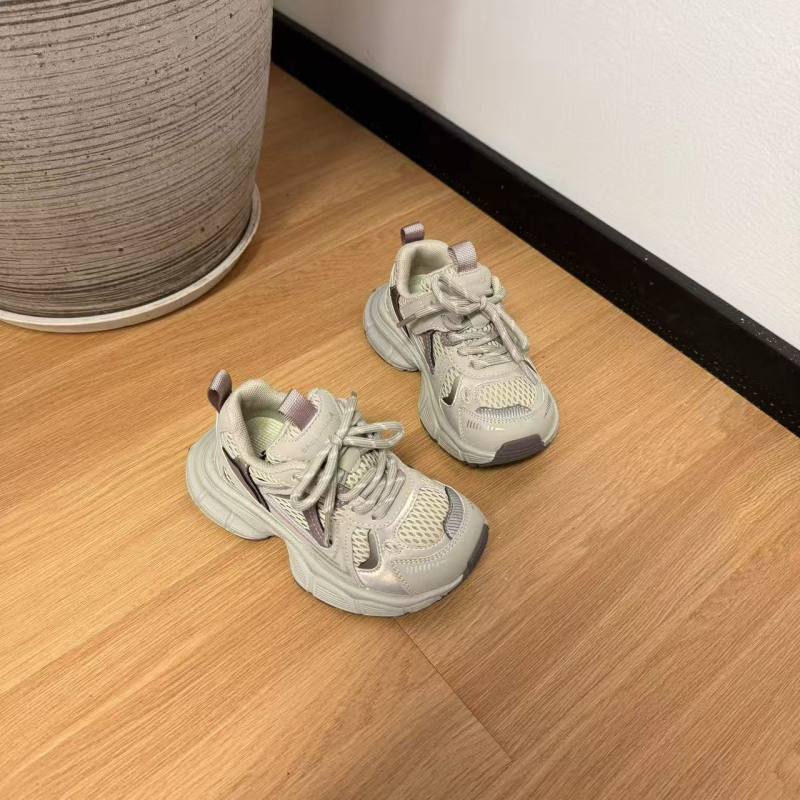 Dječje tenisice dad shoes – lagane; protivklizne; gornji dio od super vlakna; Velcro zatvaranje; gumeni đon