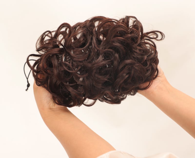 Louise Beauty Wig Ponytail – visoko-temperaturna žica, simulirana kovrčava kosa, model Lahua Contract, za žene, nije pogodno za vruće bojanje