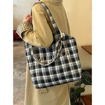 Geantă tote din canvas pentru femei, formă orizontală pătrată, buzunar patch interior, o curea de umăr, lansare toamna 2025