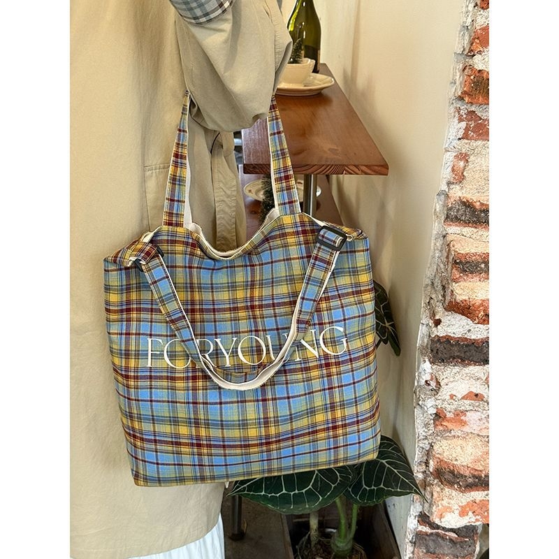 Geantă tote din canvas pentru femei, formă orizontală pătrată, buzunar patch interior, o curea de umăr, lansare toamna 2025