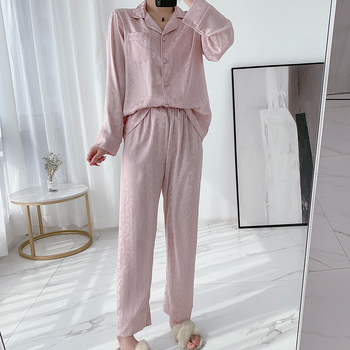 Set de pijama din două părți, cardigan din ice silk, jacquard leopard tridimensional, mâneci lungi și pantaloni