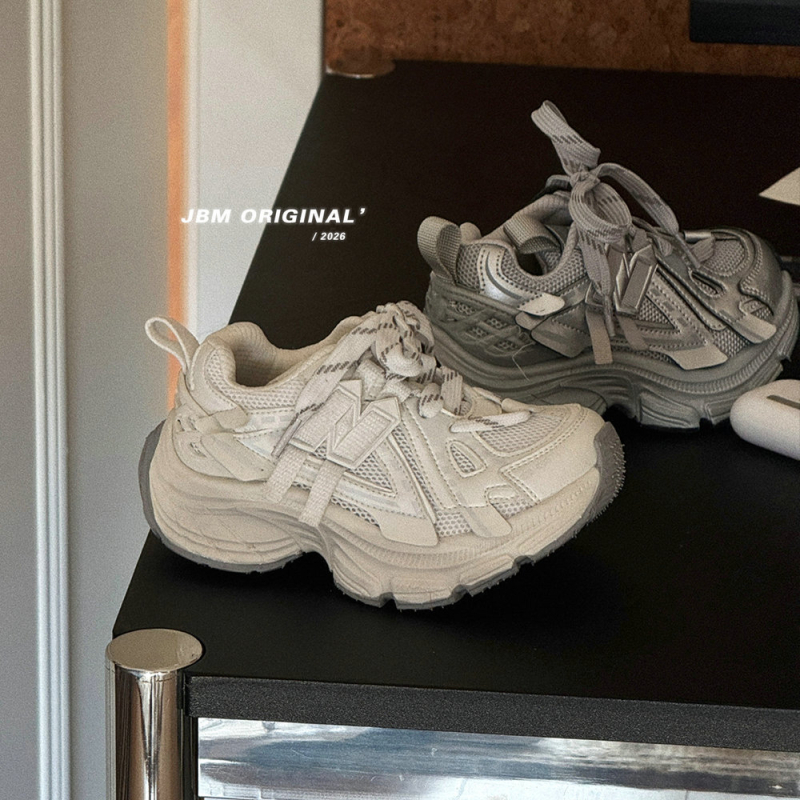 JBM Pantofi sport pentru copii – ușori, anti-derapare, talpă din cauciuc, partea superioară din microfibră, model color-block, închidere cu Velcro