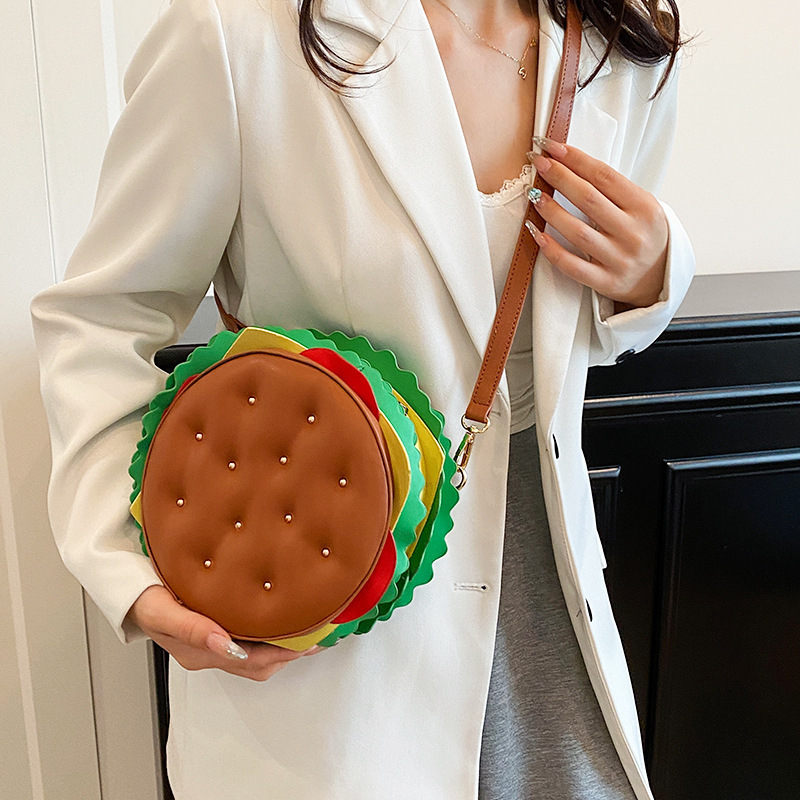 Ženska crossbody torba, PU materijal, zatvarač, poliester-pamuk podstava, unutarnji džepovi za telefon i dokumente