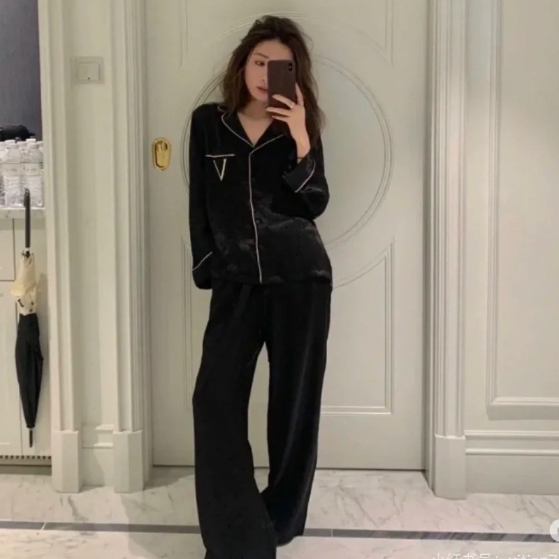 Pajamski set Ice Silk s prugama za parove, dva dijela, ultra-tanki poliester 95–100%, rever ovratnik, dugi rukavi