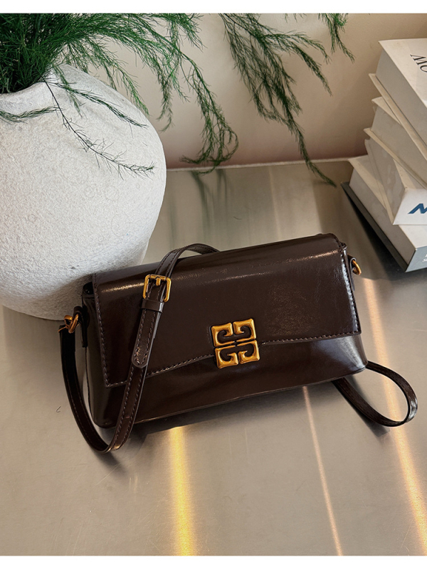 Ženska crossbody torbica, horizontalni kvadratni oblik, PU materijal, zatvaranje na poklopac, džep za mobitel, jedna naramenica, gradski minimalistički stil, svakodnevna upotreba