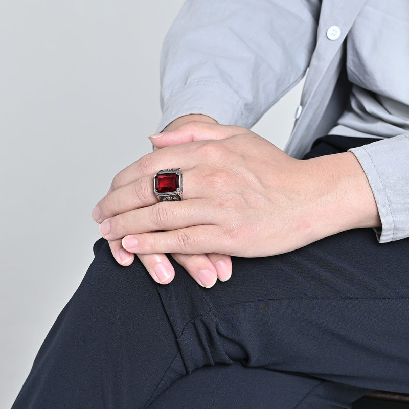 Inel din oțel inoxidabil, formă geometrică, stil vintage, execuție precisă, pentru bărbați