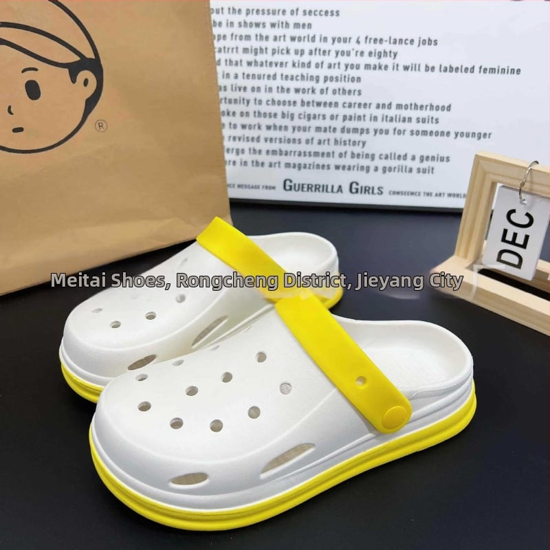 Női Crocs-stílusú papucs Cartoon dizájnnal, Baotou stílus a mindennapi pihenéshez, PVC felsőrész és talp, 3–5 cm talpmagasság, nyár 2025 megjelenés