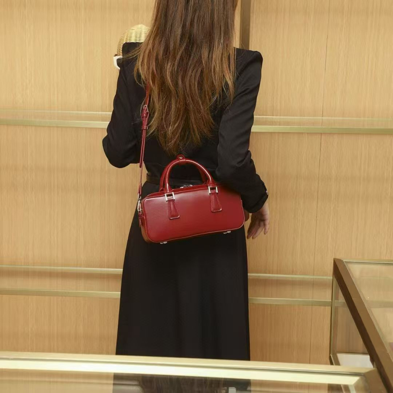 Qixuan PU váll-crossbody táska – nagy kapacitású, vízszintes négyszög alakú, cipzáras nyitás, belső cipzáras zseb, anyaga PU